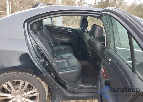 2010 Hyundai Genesis 4.6 z USA, uszkodzony, nr VIN KMHGC4DFXAU090470